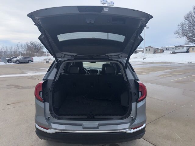 2024 GMC Terrain SLT West Burlington IA 2024 GMC Terrain SLT West Burlington IA