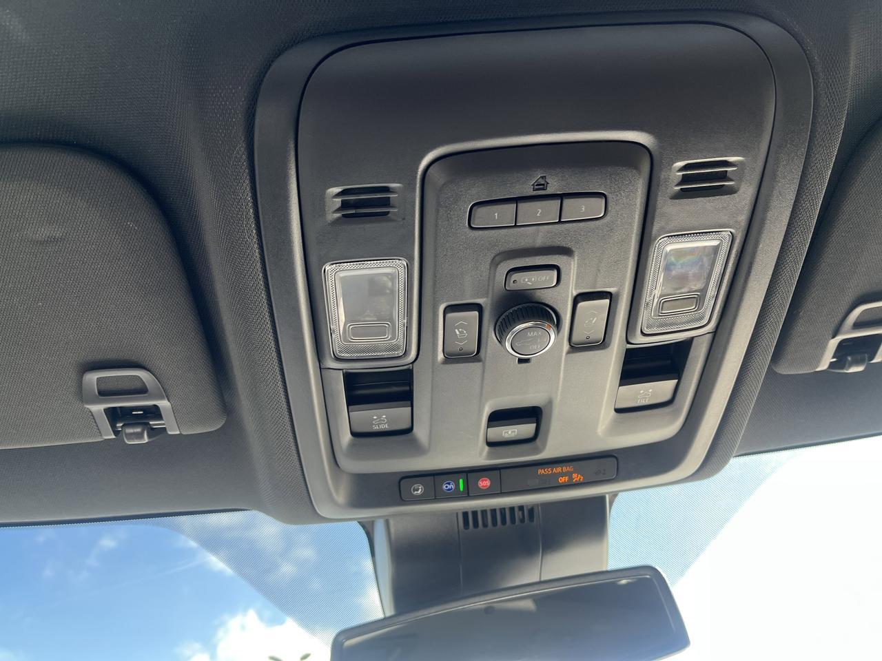 2024 GMC Yukon AT4 4WD 6.2L Premium+Pkg w/Sunroof PwrRetractSteps ColorHead-UpDisplay HD-SrrndVsn Saukville WI