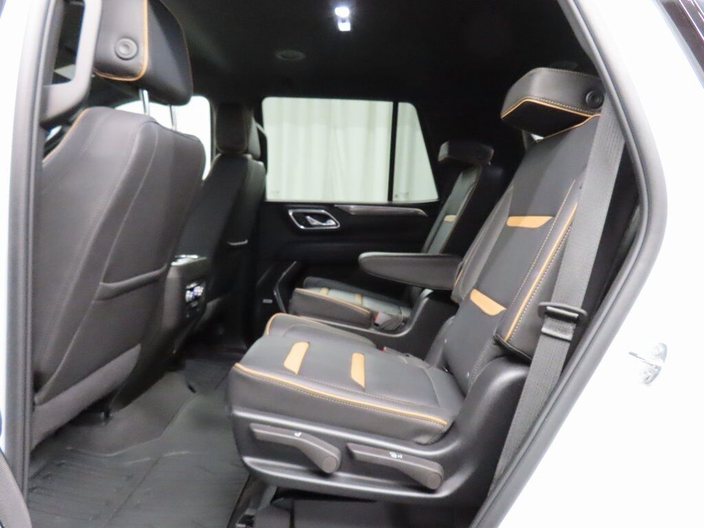 2024 GMC Yukon AT4 4WD 7 Passenger Fond du Lac WI