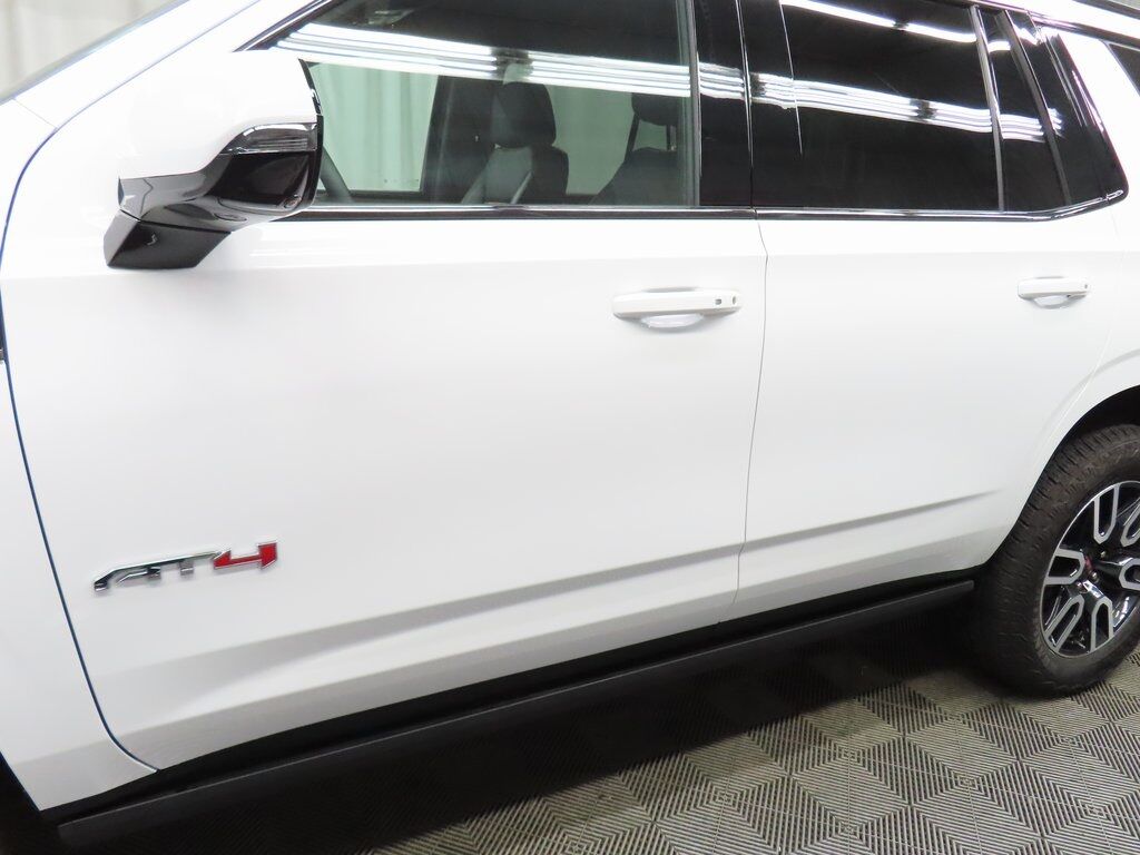 2024 GMC Yukon AT4 4WD 7 Passenger Fond du Lac WI