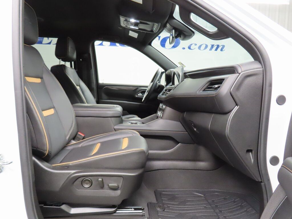 2024 GMC Yukon AT4 4WD 7 Passenger Fond du Lac WI