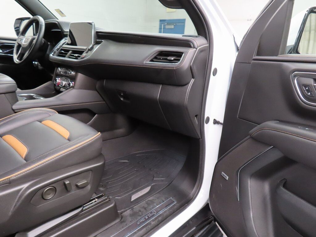 2024 GMC Yukon AT4 4WD 7 Passenger Fond du Lac WI