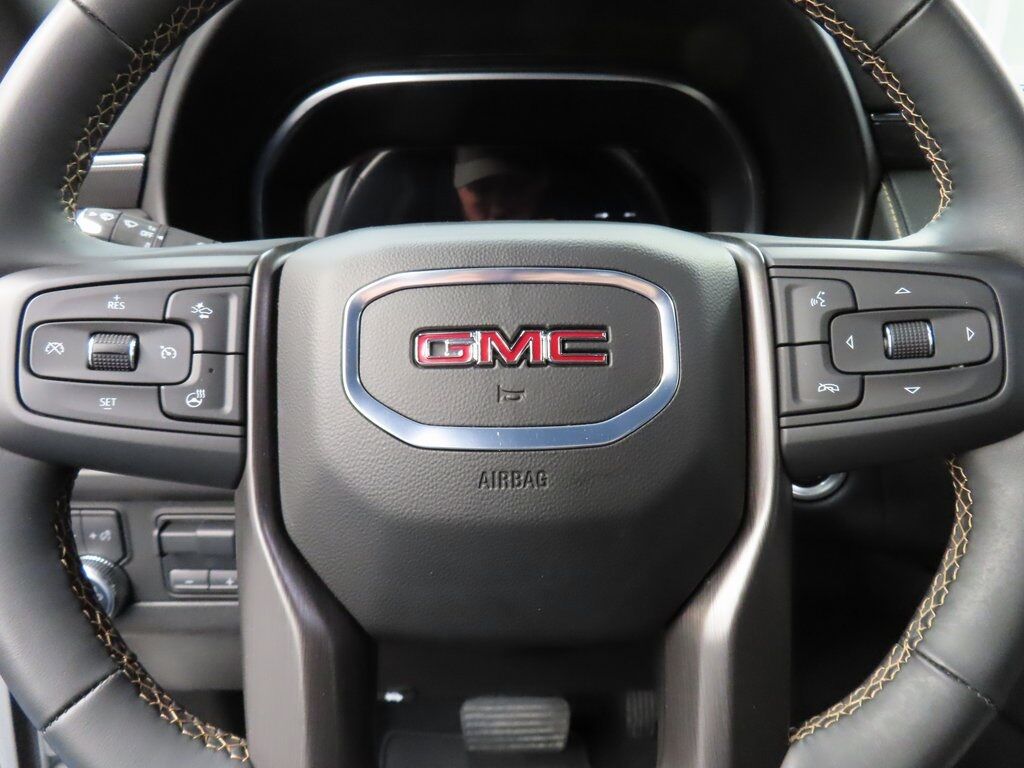 2024 GMC Yukon AT4 4WD 7 Passenger Fond du Lac WI