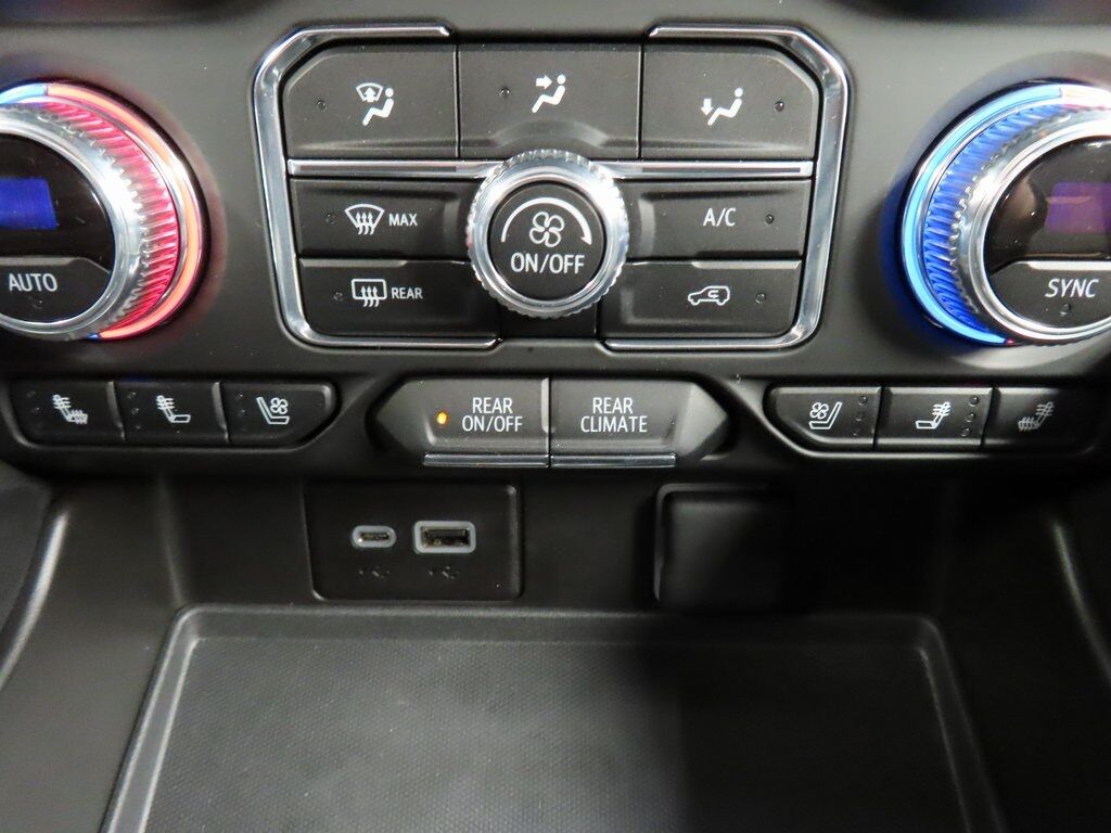 2024 GMC Yukon AT4 4WD 7 Passenger Fond du Lac WI