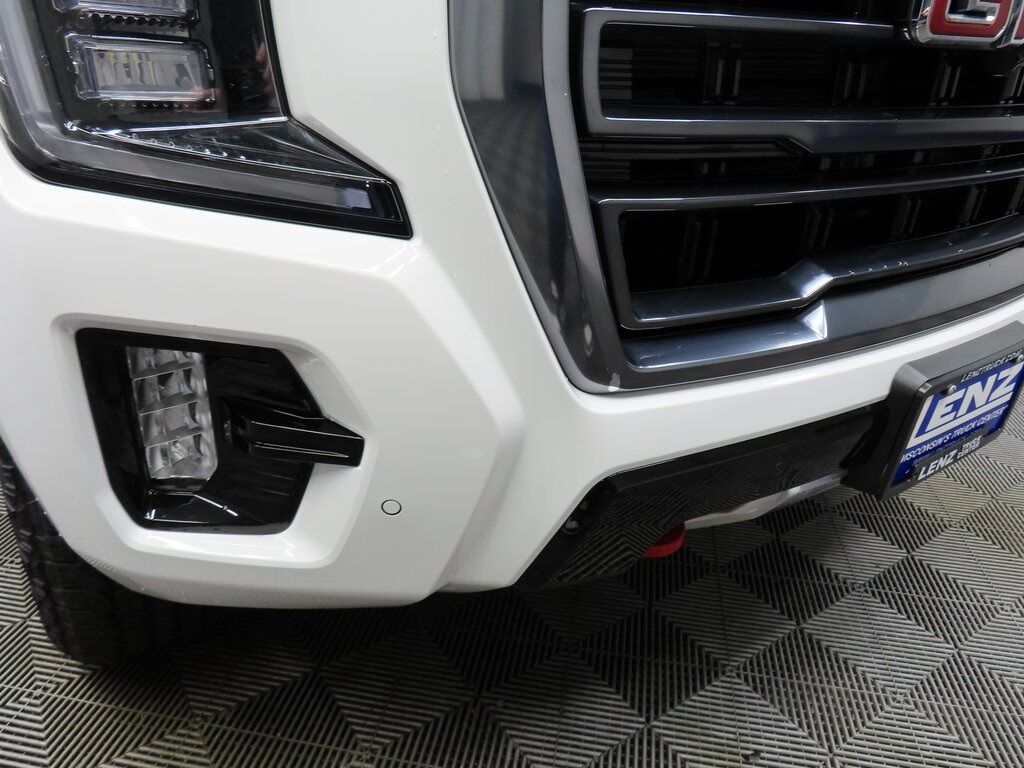 2024 GMC Yukon AT4 4WD 7 Passenger Fond du Lac WI
