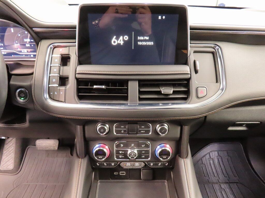 2024 GMC Yukon AT4 4WD 7 Passenger Fond du Lac WI