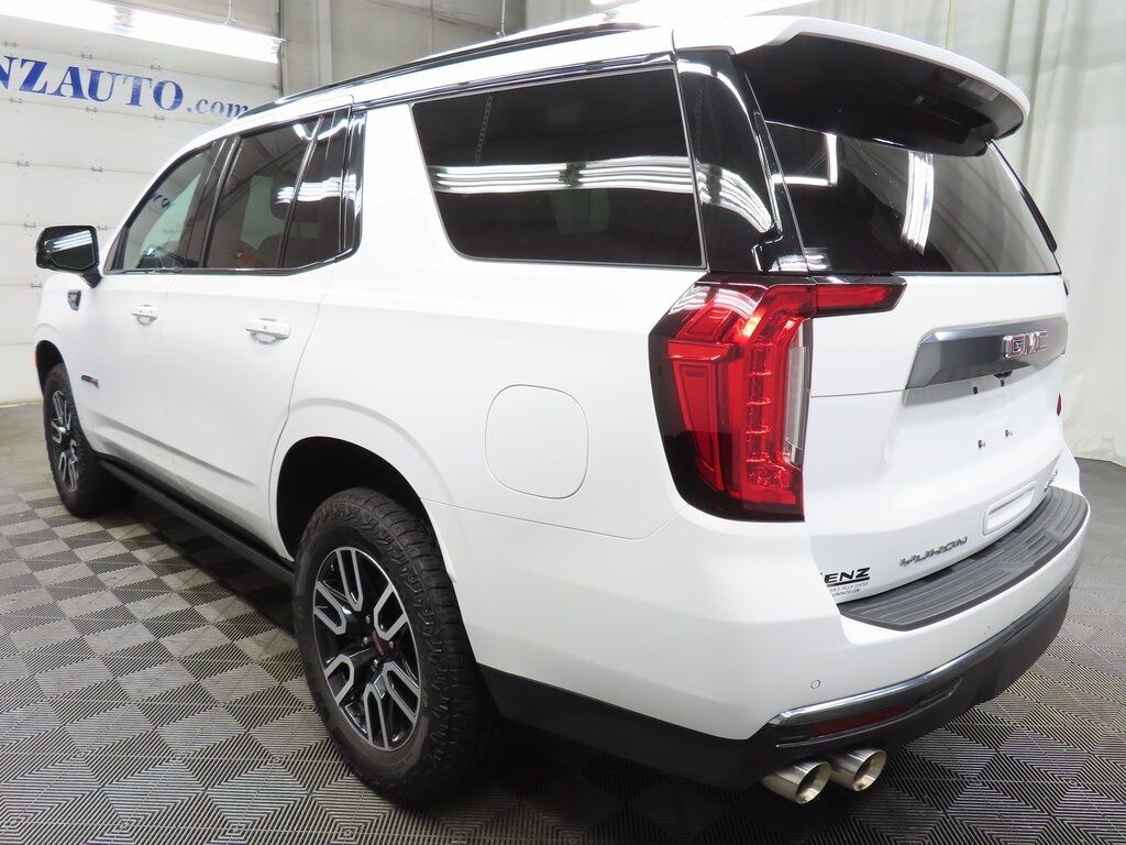 2024 GMC Yukon AT4 4WD 7 Passenger Fond du Lac WI