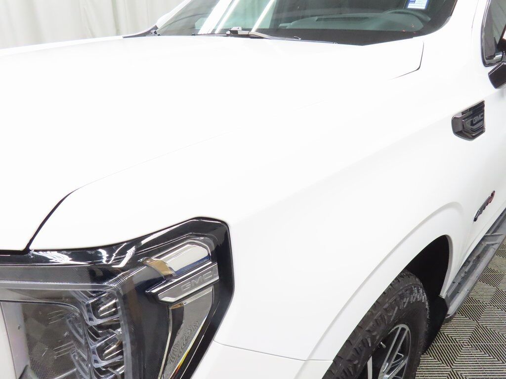 2024 GMC Yukon AT4 4WD 7 Passenger Fond du Lac WI