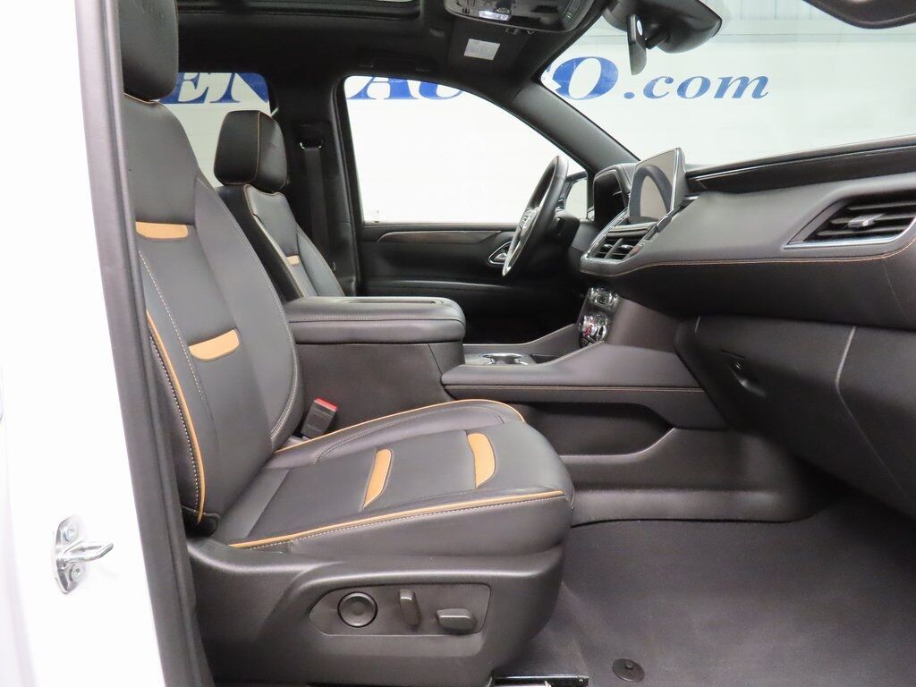 2024 GMC Yukon AT4 4WD 7 Passenger Fond du Lac WI