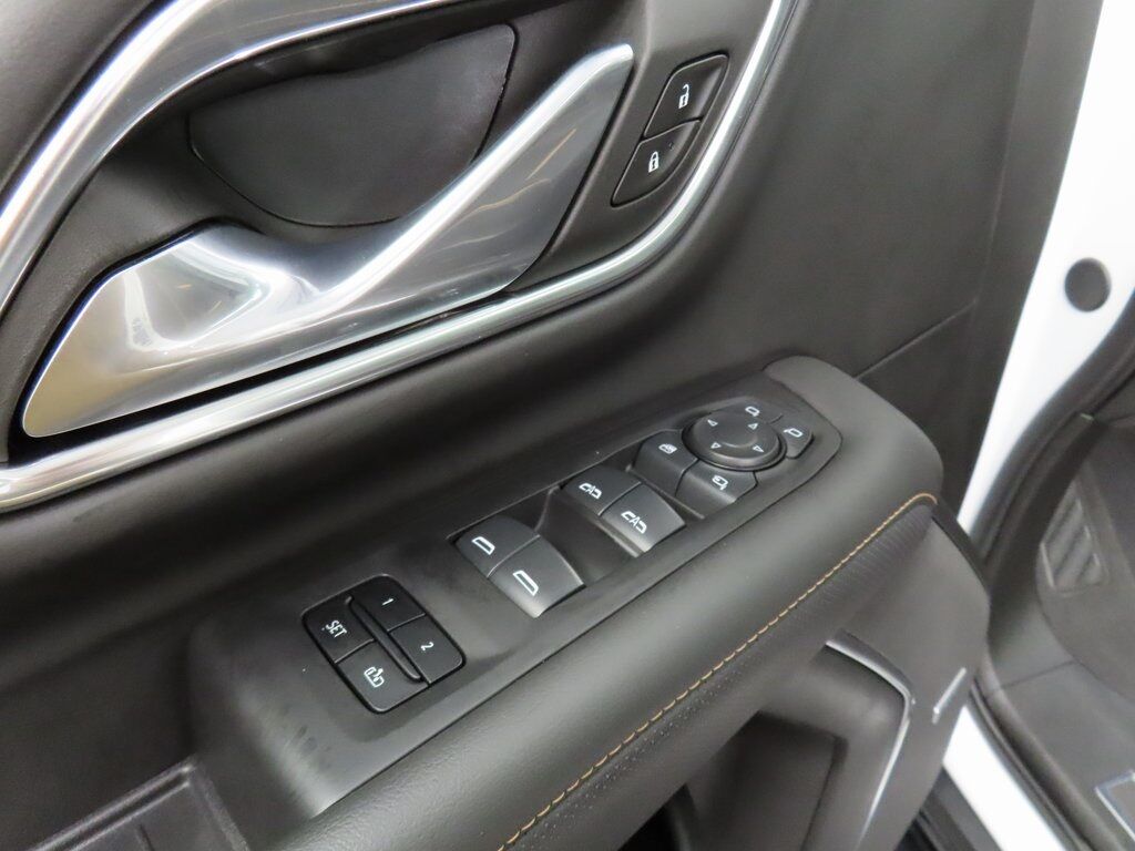 2024 GMC Yukon AT4 4WD 7 Passenger Fond du Lac WI