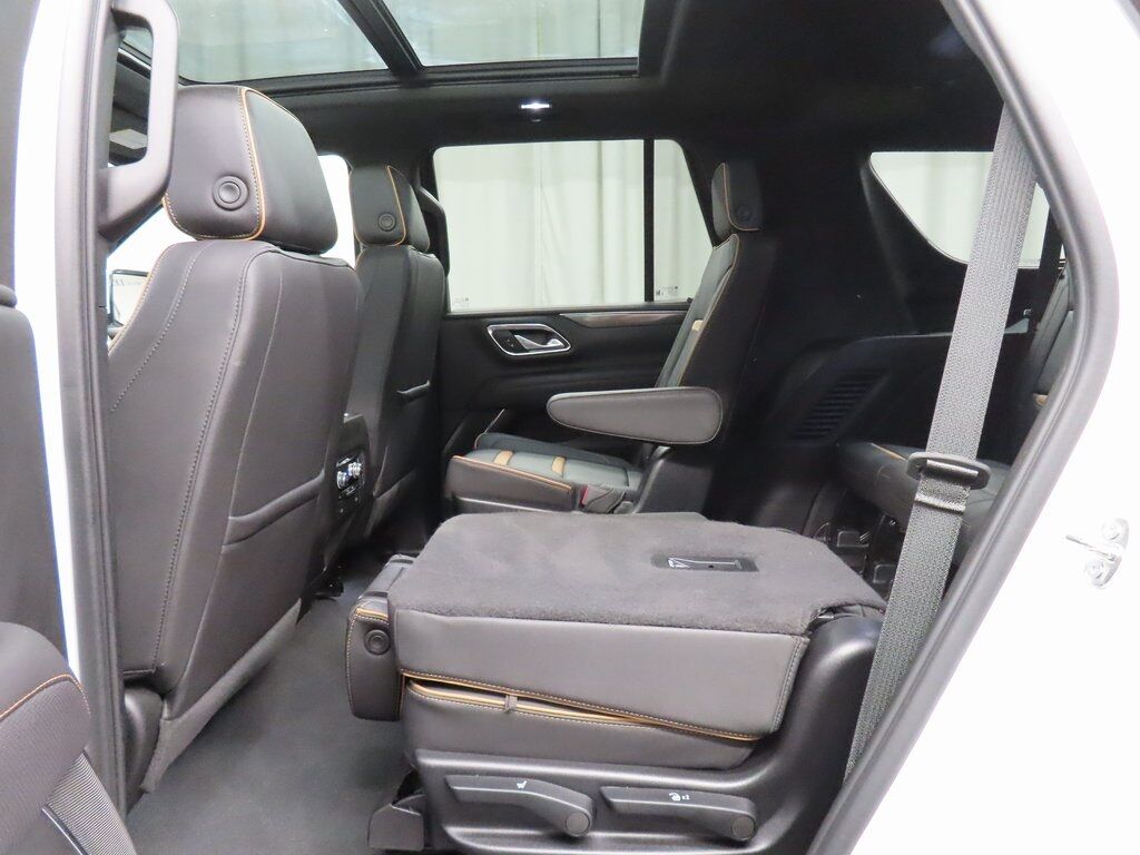 2024 GMC Yukon AT4 4WD 7 Passenger Fond du Lac WI