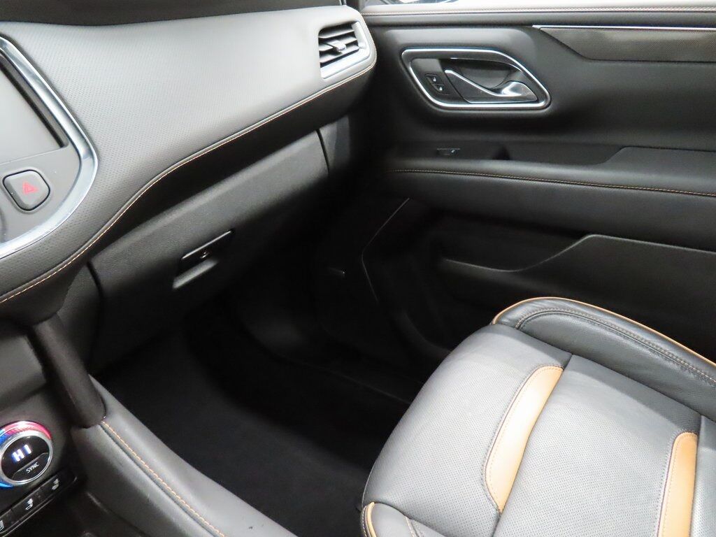 2024 GMC Yukon AT4 4WD 7 Passenger Fond du Lac WI