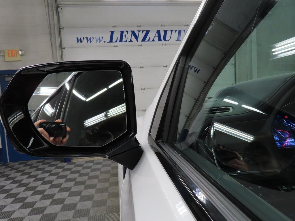 2024 GMC Yukon AT4 4WD 7 Passenger Fond du Lac WI