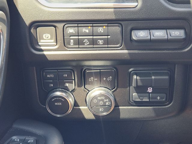 2024 GMC Yukon AT4 Grapevine TX