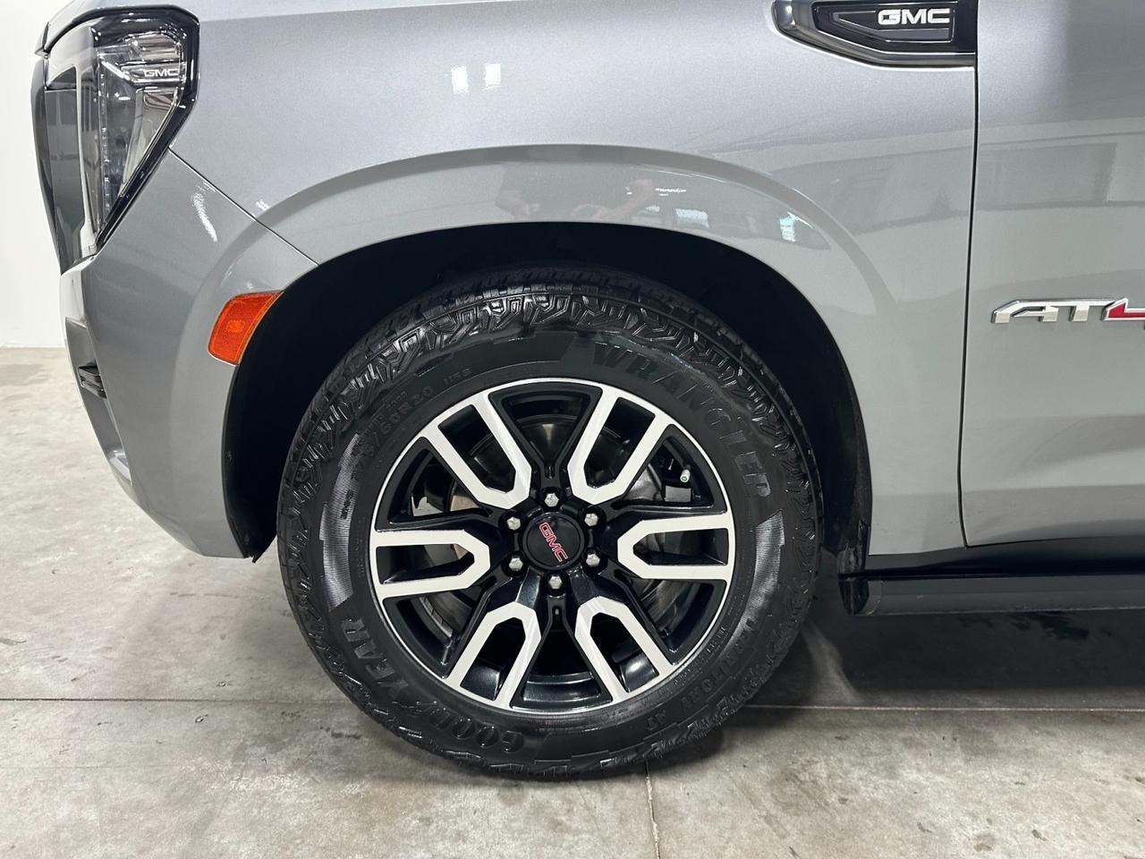 2024 GMC Yukon AT4 Houston TX