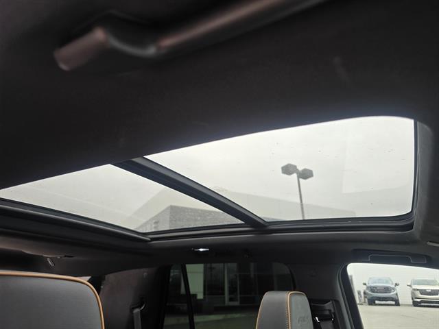 2024 GMC Yukon AT4 Seaside CA