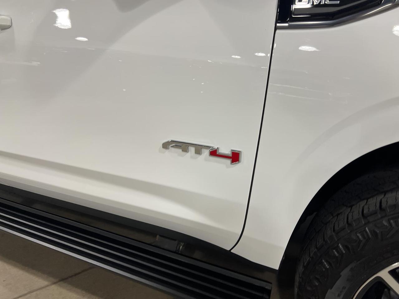 2024 GMC Yukon AT4 Parker CO