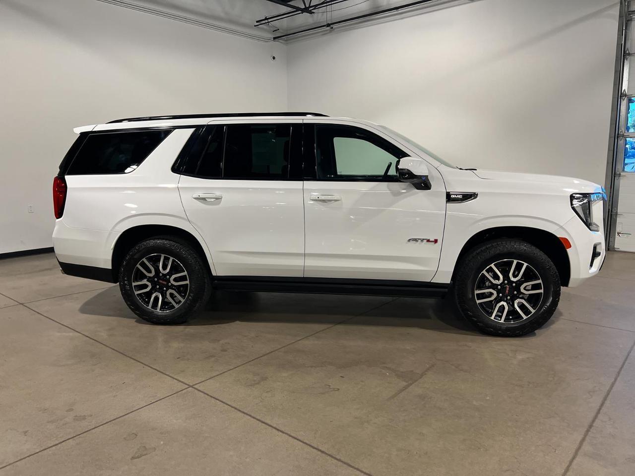2024 GMC Yukon AT4 Parker CO