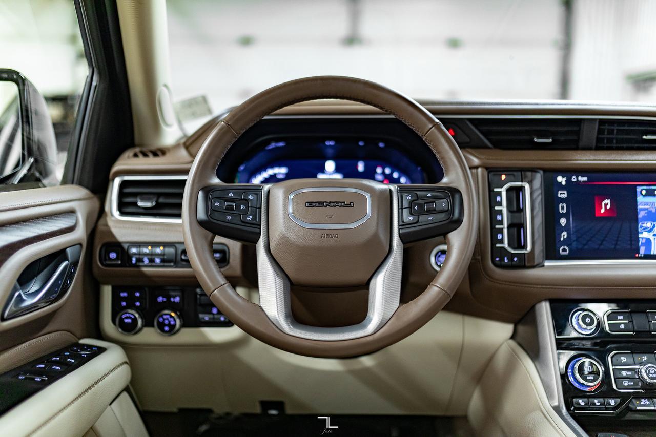 2024 GMC Yukon AWD Denali Leather Roof Nav BCam Red Deer AB