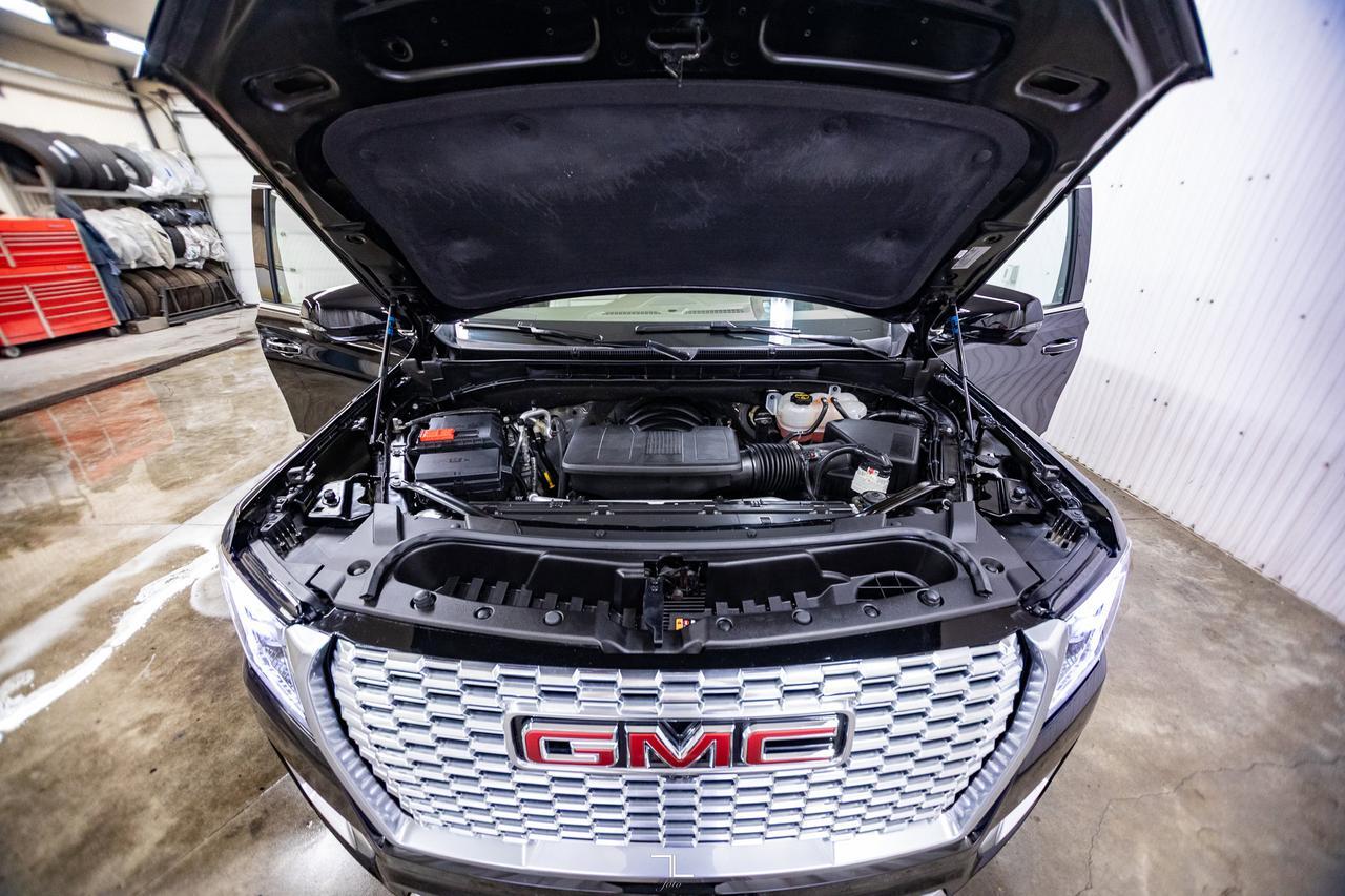 2024 GMC Yukon AWD Denali Leather Roof Nav BCam Red Deer AB