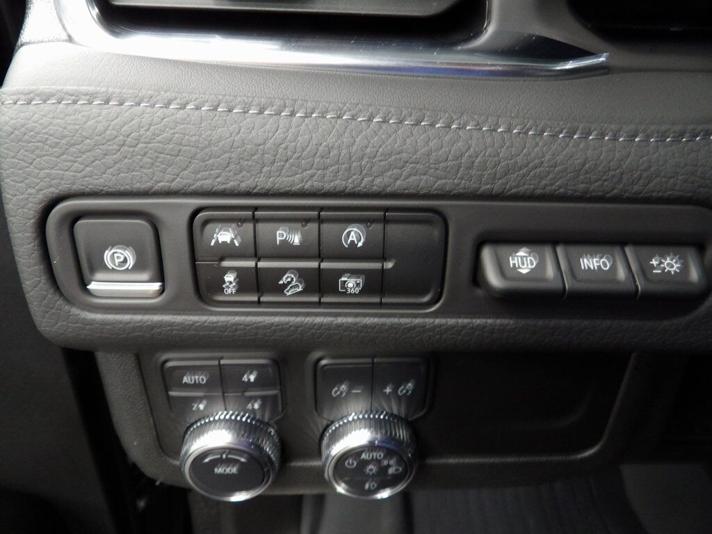 2024 GMC Yukon Denali 4WD 7 Passenger Fond du Lac WI