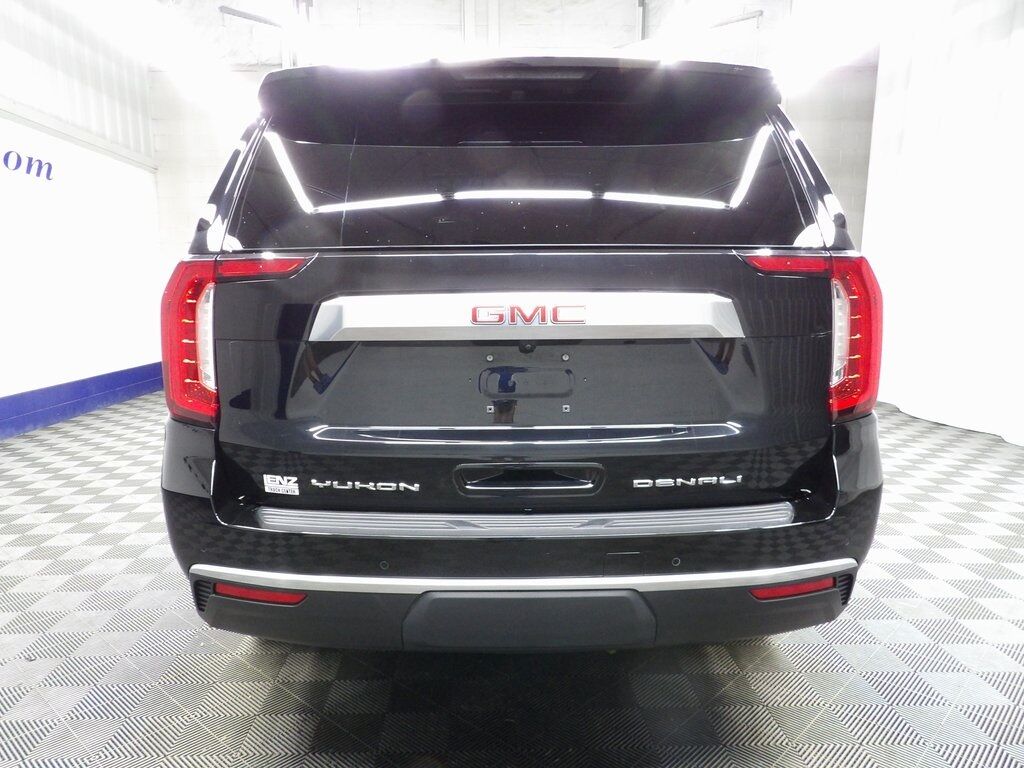2024 GMC Yukon Denali 4WD 7 Passenger Fond du Lac WI