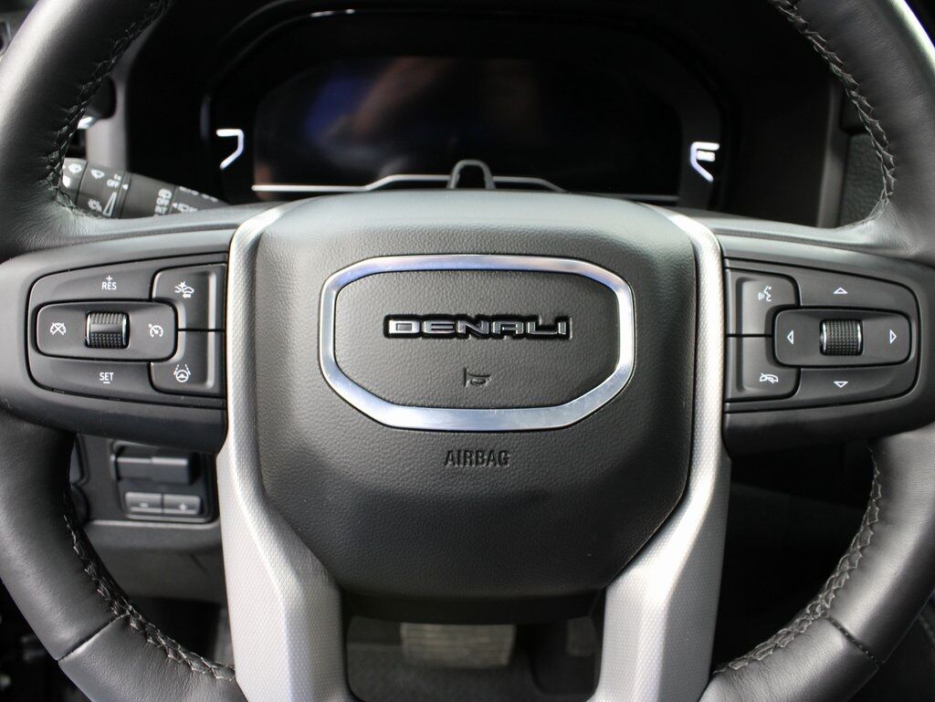 2024 GMC Yukon Denali 4WD Fond du Lac WI