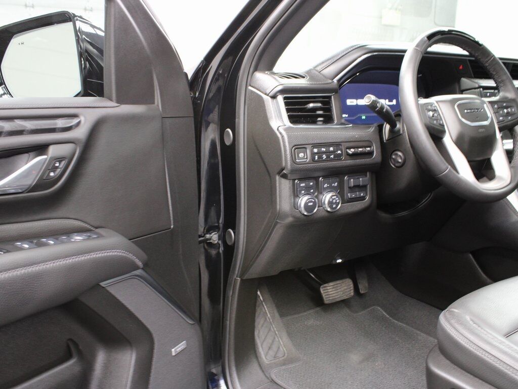 2024 GMC Yukon Denali 4WD Fond du Lac WI