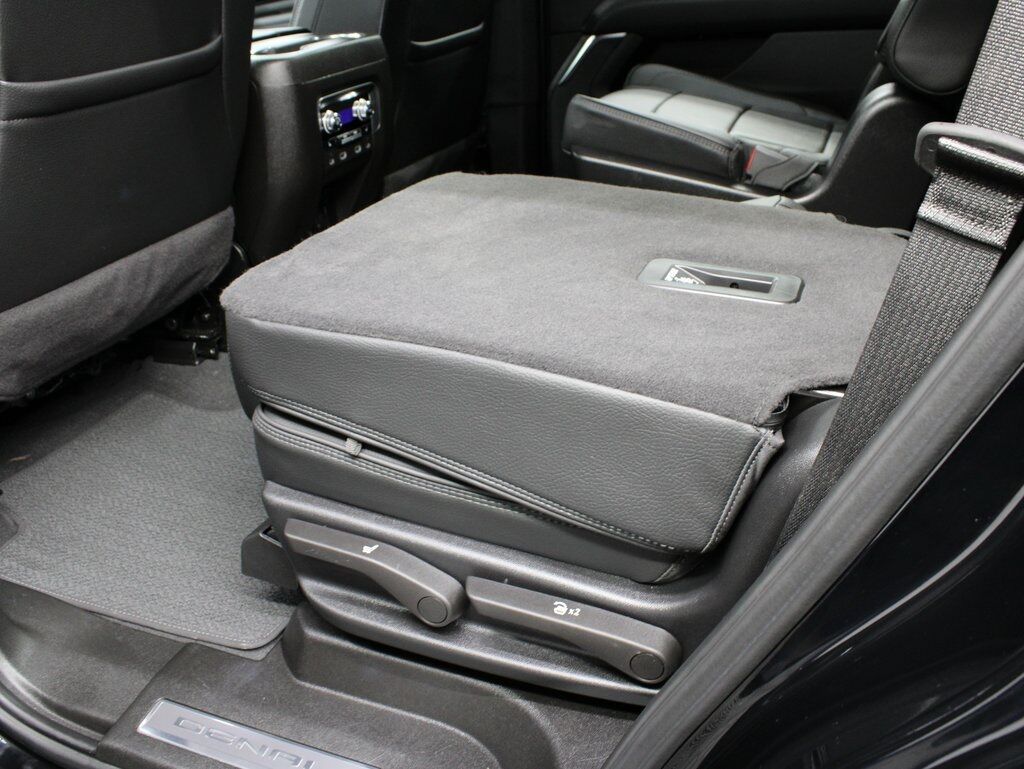 2024 GMC Yukon Denali 4WD Fond du Lac WI