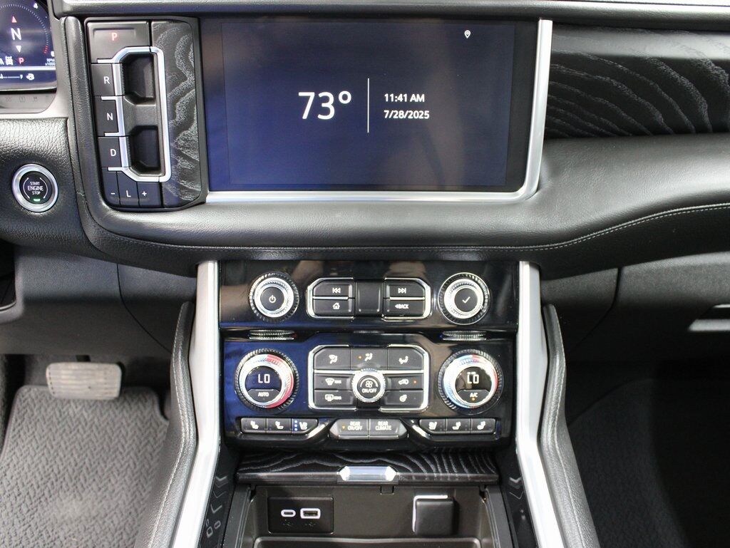 2024 GMC Yukon Denali 4WD Fond du Lac WI