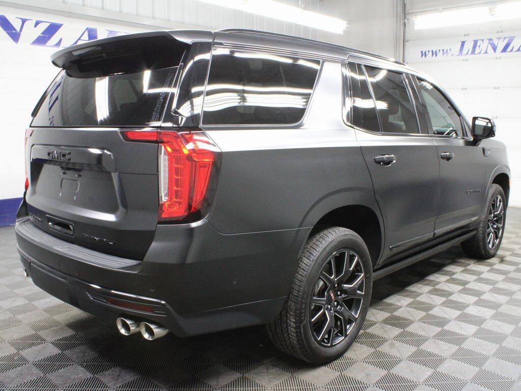 2024 GMC Yukon Denali 4WD Fond du Lac WI