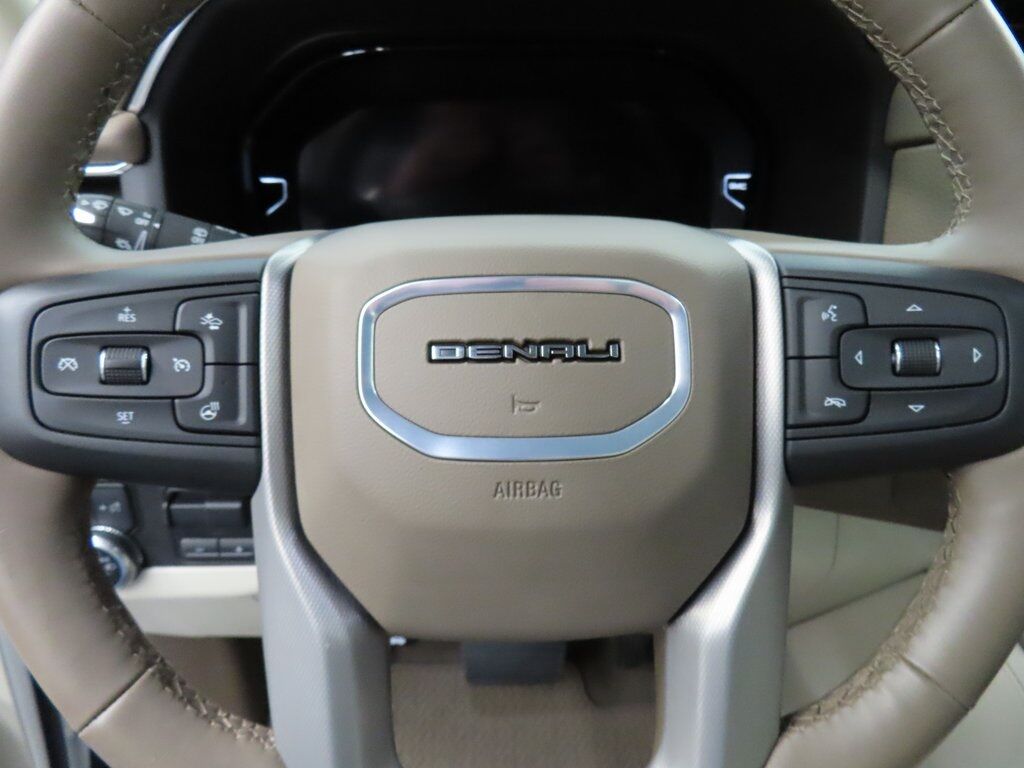 2024 GMC Yukon Denali 4WD Fond du Lac WI