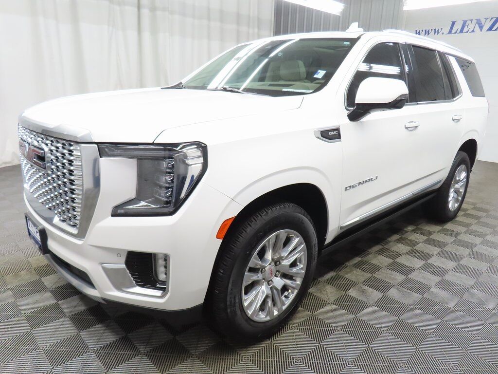 2024 GMC Yukon Denali 4WD Fond du Lac WI