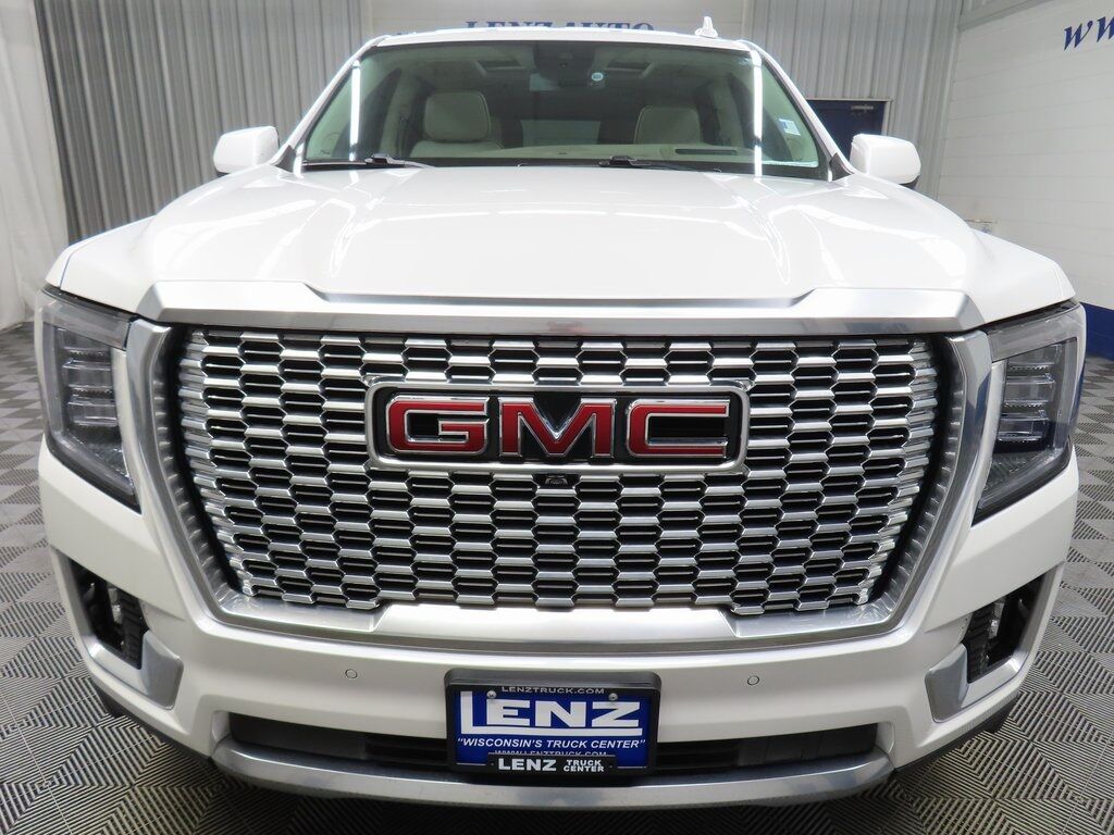 2024 GMC Yukon Denali 4WD Fond du Lac WI