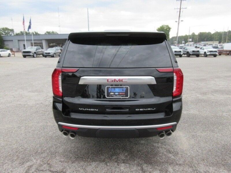2024 GMC Yukon Denali Saint George SC