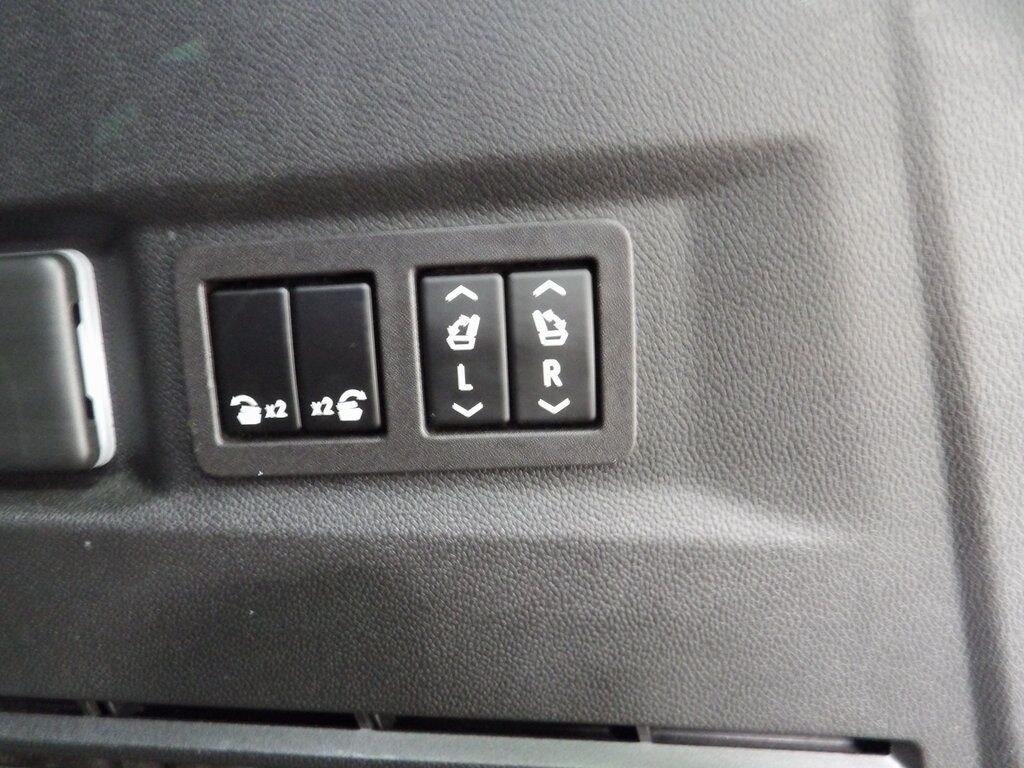 2024 GMC Yukon Denali Ultimate 4WD 7 Passenger Fond du Lac WI