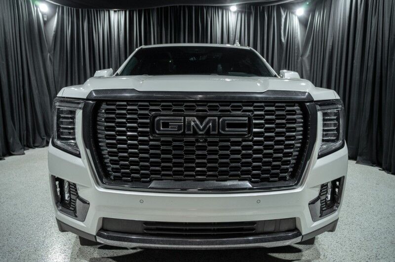 2024 GMC Yukon Denali Ultimate SUV