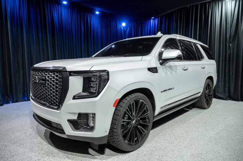 2024 GMC Yukon Denali Ultimate SUV