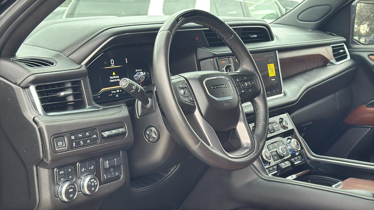 2024 GMC Yukon Denali Ultimate  Selma TX