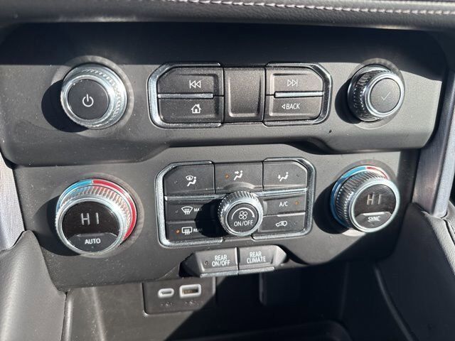 2024 GMC Yukon SLE Carbondale IL