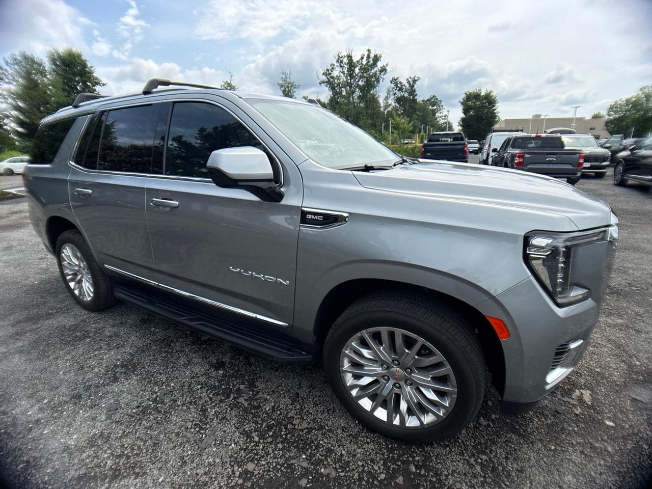 2024 GMC Yukon SLT