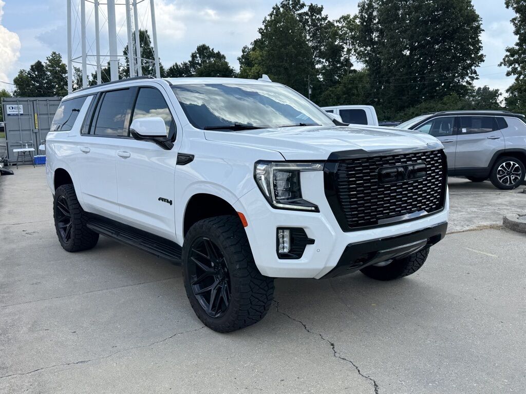 2024 GMC Yukon XL AT4 Crestwood KY