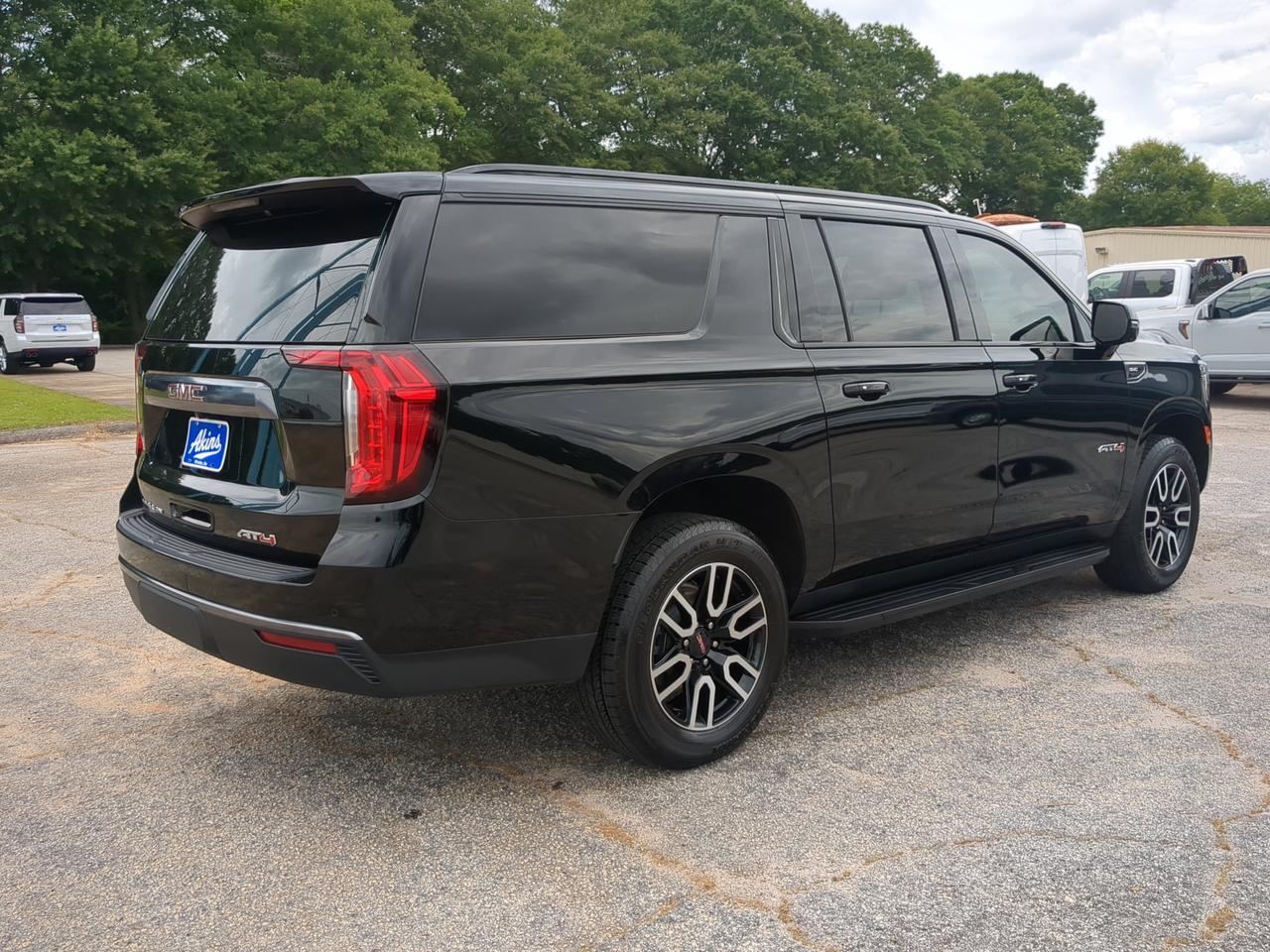 2024 GMC Yukon XL AT4 Appleton WI