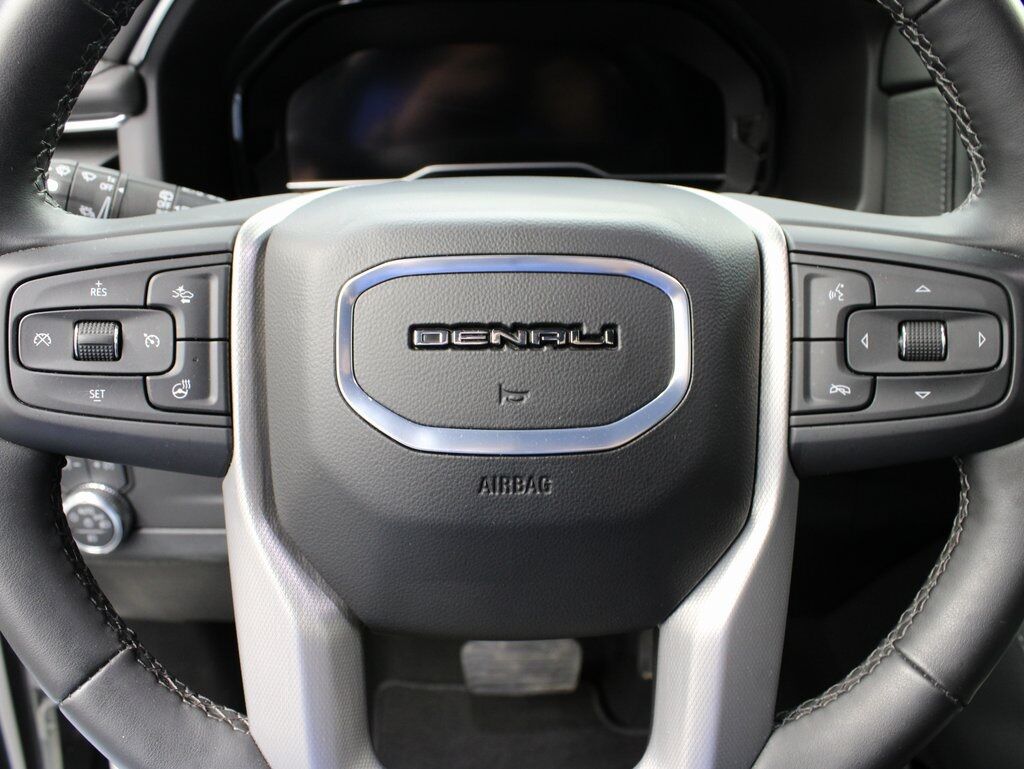 2024 GMC Yukon XL Denali 4WD 7 Passenger Fond du Lac WI