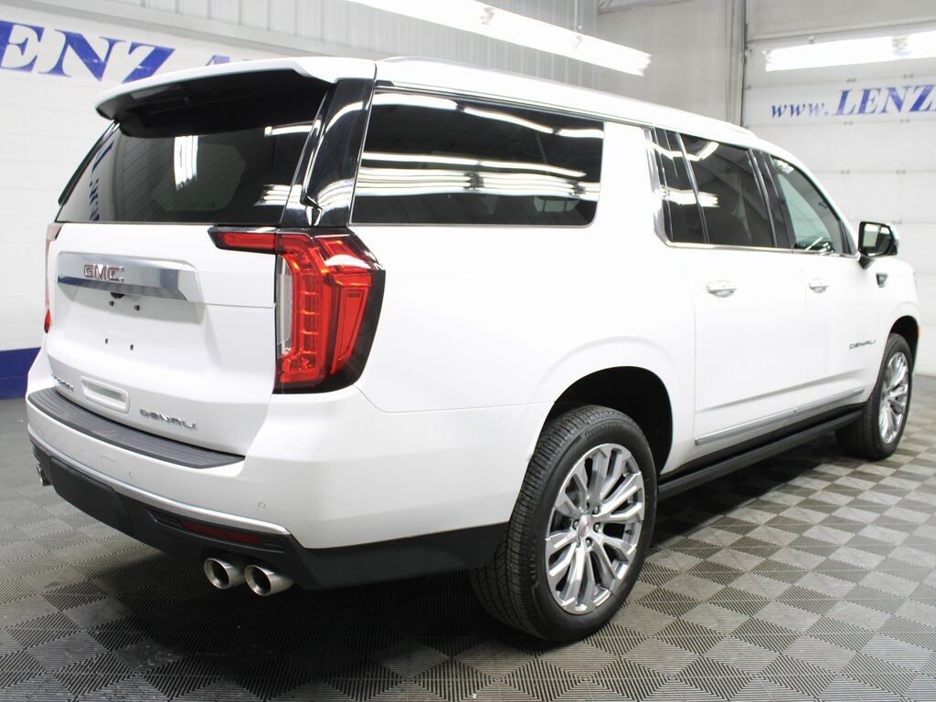 2024 GMC Yukon XL Denali 4WD 7 Passenger Fond du Lac WI