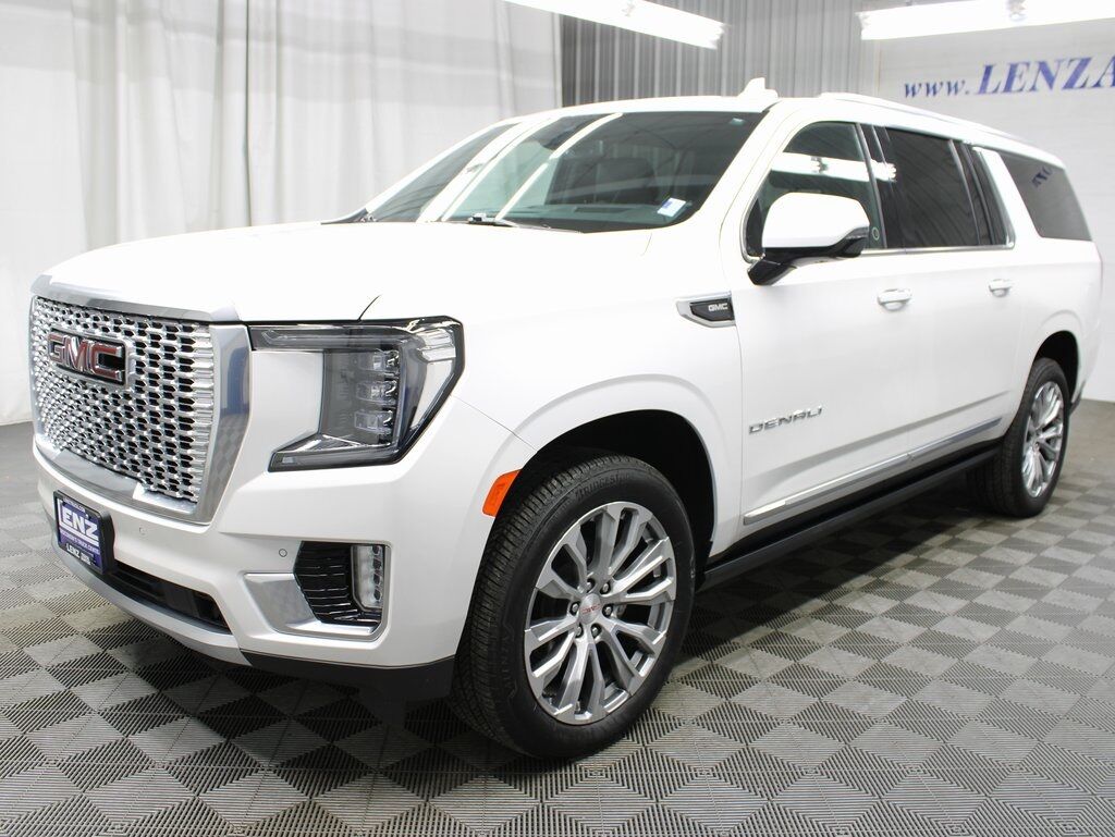 2024 GMC Yukon XL Denali 4WD 7 Passenger Fond du Lac WI
