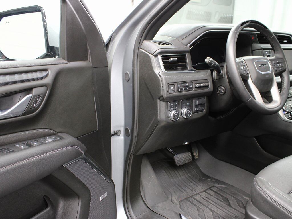 2024 GMC Yukon XL Denali 4WD 7 Passenger Fond du Lac WI