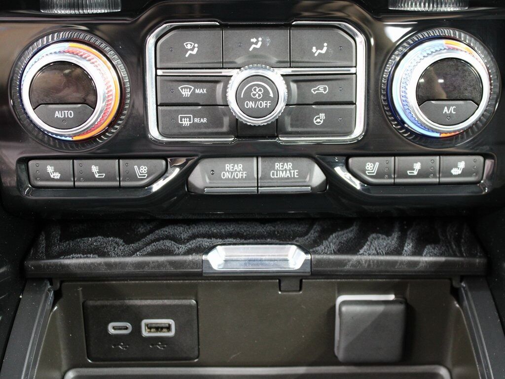 2024 GMC Yukon XL Denali 4WD 7 Passenger Fond du Lac WI