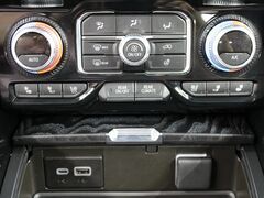 2024 GMC Yukon XL Denali 4WD 7 Passenger Fond du Lac WI