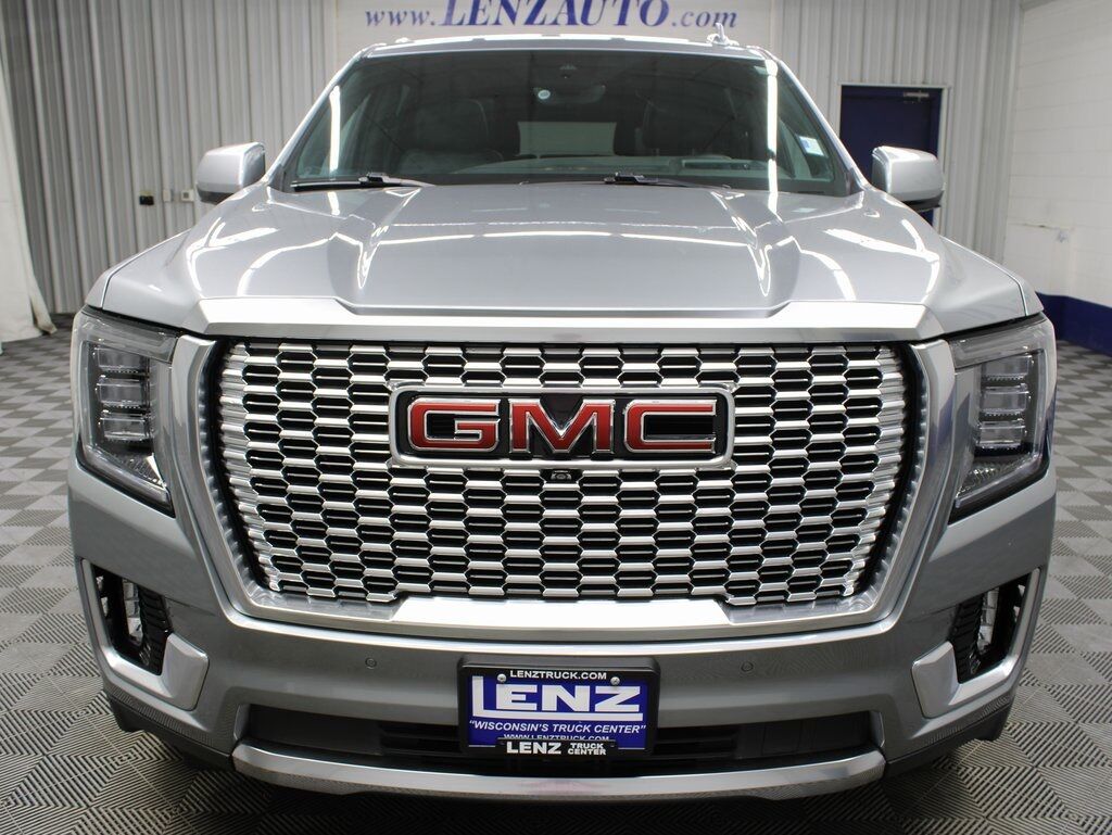 2024 GMC Yukon XL Denali 4WD 7 Passenger Fond du Lac WI